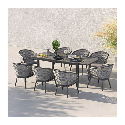 Poids de table de 50 lbs AJUNION Restaurant de luxe Meubles de jardin Ensemble de chaises en osier mixte