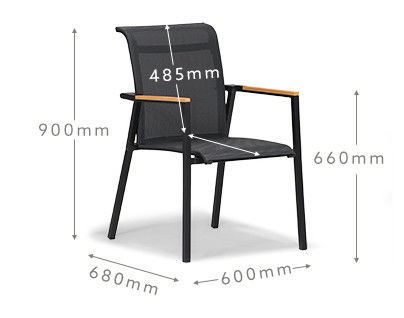 Table et chaise pour 12 personnes par AJUNION in Garden