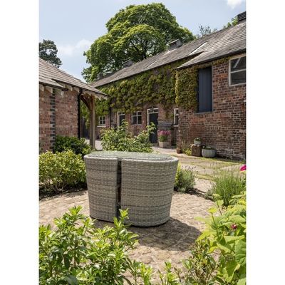 Solution de petit espace Outdoor Bistro Set avec W67 x D57 x H74cm Taille de chaise et emballage du courrier