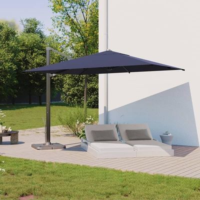 Un parapluie en aluminium de 10 pieds pour terrasses de luxe.
