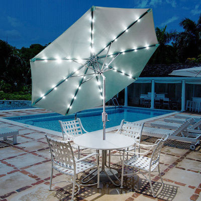 Café extérieur Patio Parasol de plage avec lumières LED solaires et pôle de centre en aluminium