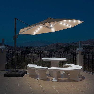 Meubles d'extérieur incontournables Grand parapluie à manivelle en aluminium avec lumières solaires LED