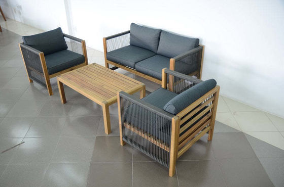 Ensemble de meubles d'extérieur avec chaises longues en bois et tissus en rotin PE W71 x D66 x H64cm