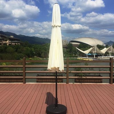 Logo personnalisé Café extérieur Jardin de plage Patio Parapluie avec 3 niveaux et lumières LED
