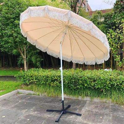 Parapluie en plein air sur la plage, patio, soleil, parapluie en couleur bois et polyester