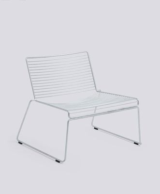 Chaise de jardin à cadre en acier Design coloré et minimaliste pour l'extérieur intérieur par AJUNION