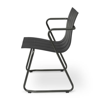 Chaise de jardin en acier métallique avec un design minimaliste Chaise en bois plastique par AJUNION