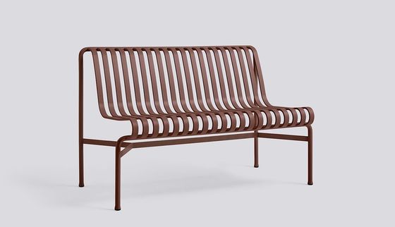 Un banc de jardin en acier et une chaise de salon pour AJUNION