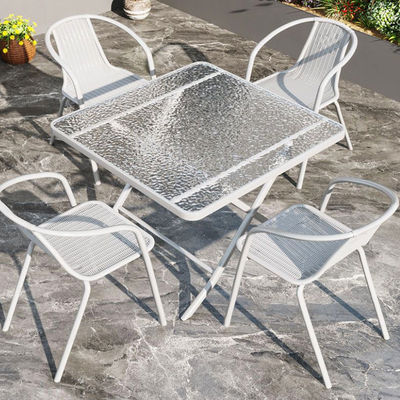 Restaurant en plein air Balcon Café Patio Set de jardin Chaise en rotin et petite table carrée blanche
