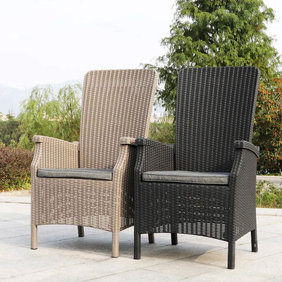 Chaise de jardin pour meubles d'extérieur en plastique à dos haut Café Dining Arm Chair in Patio