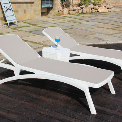 Chaise en plastique pour jardin en plein air, chaise empilable, chaise de luge pour patio de plage.