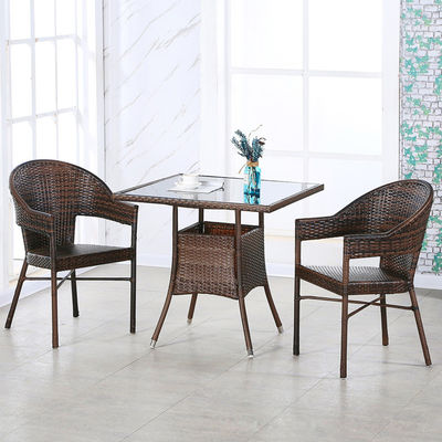 Logo personnalisé Table à manger en rotin PE tissé et chaises pour hôtel Outdoor Patio fauteuil