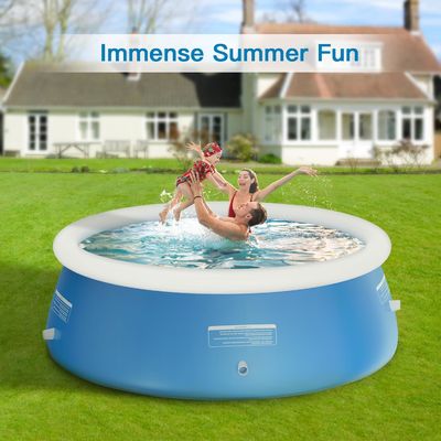 Une piscine familiale en PVC ronde de 12 pieds x 33 pouces