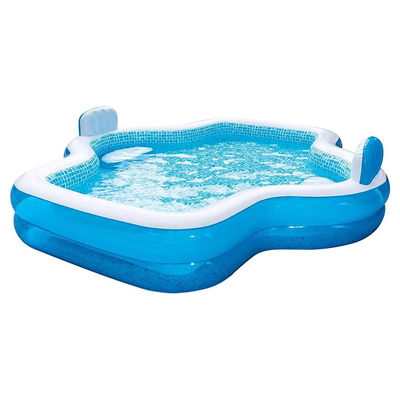 Le plaisir en famille est garanti avec une piscine gonflable de 10 pieds et 2 dossiers à air coussiné.