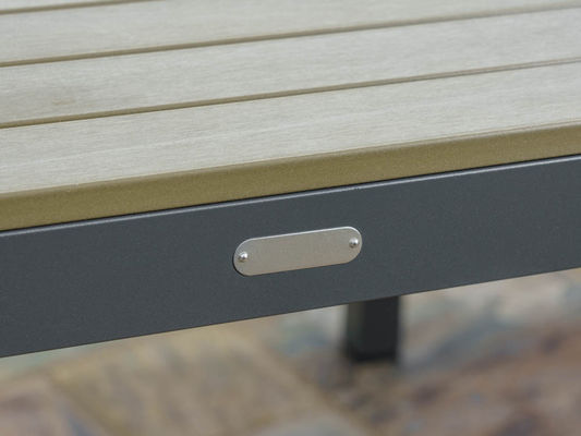 27.5" L x 25.5" W 26" H Aluminium Set de salle à manger avec Poly bois de table et trou de parapluie