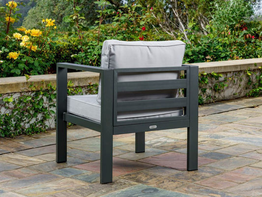 27.5" L x 25.5" W 26" H Aluminium Set de salle à manger avec Poly bois de table et trou de parapluie