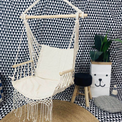 Chaise oscillante extérieure à cadre métallique à l' intérieur et à l' extérieur avec hamac suspendu à une corde de coton