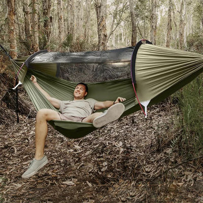 Tente de camping en parachute avec moustiquaire et rain cove