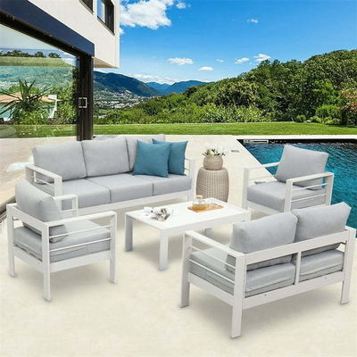 Ensemble de meubles de jardin pour balcon L73"xW26"xH25" Sofa à trois places L43"xW24"xH16" Table