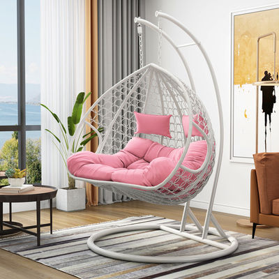 Balcon extérieur intérieur contemporain Jardin portable à double personne suspendu en rotin Wicker Egg Swing Chair avec coussin