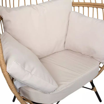 Meubles d'extérieur Nordique Patio Chaise à une place imperméable à l'eau en coton d'oeuf avec rotin PE