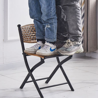 Chaise pliante en rotin artificiel en métal tissé pour l'événement de banquet de la fête scolaire
