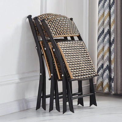 Chaise pliante en rotin artificiel en métal tissé pour l'événement de banquet de la fête scolaire