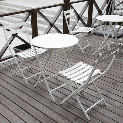 Table et chaise pliantes pour la cour