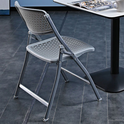 Événements de banquet en plein air en plastique métal pliable blanc noir Chaise à manger pour hôtel de mariage