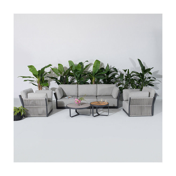 Assortiment de canapé extérieur de villa commerciale avec cadre en aluminium et table basse Dia80 x H33cm