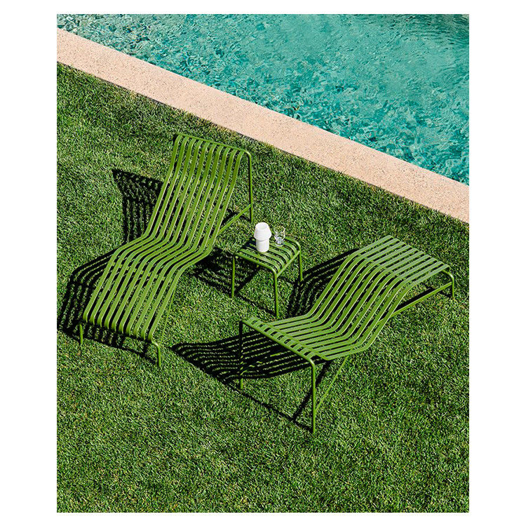Chaise métallique pour l'extérieur et ensemble de tables latérales pour la détente L164,5 x W65,5 x H70cm