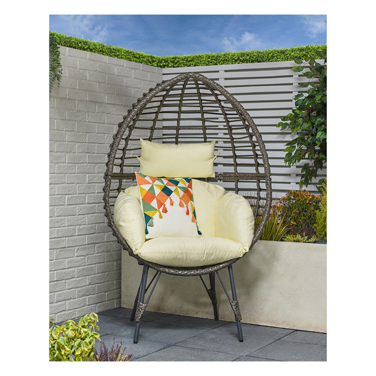 Chaise d'oeuf en rotin en PE extérieur avec coussin Profitez de votre espace extérieur dans le confort