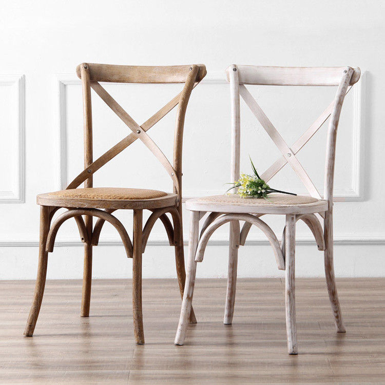 Chaise de jardin Hôtel Dining en bois extérieur Chaise à dos croisé pour les mariages Fêtes de banquet Événements