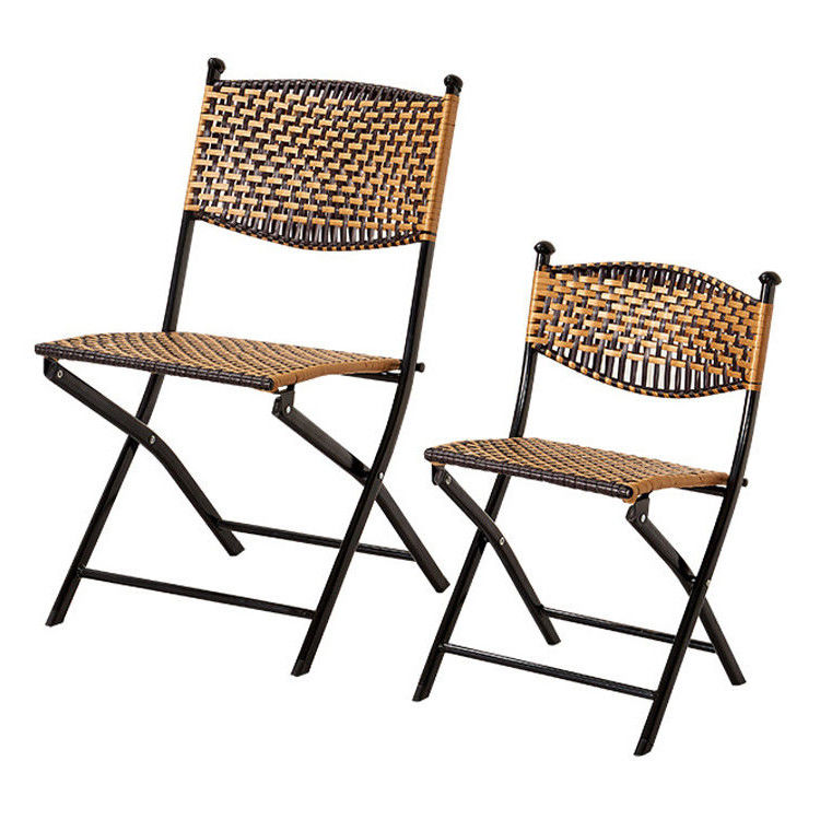 Chaise pliante en rotin artificiel en métal tissé pour l'événement de banquet de la fête scolaire